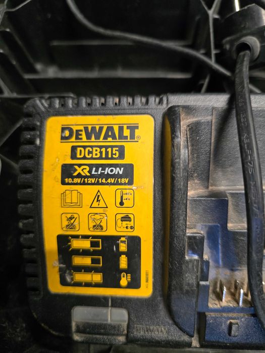 Wiertarko-wkrętarka Dewalt DCD796 bateria ładowarka walizka