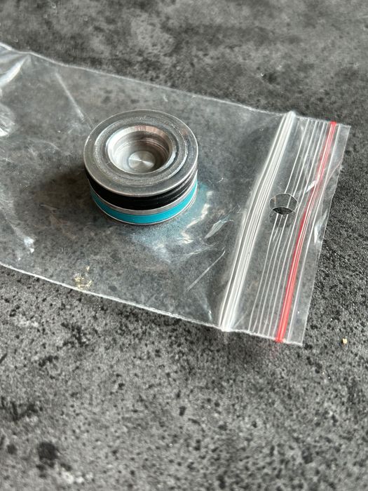 Tłok aluminiowy do podwójnej sprężyny powietrznej goleni 30mm 28mm