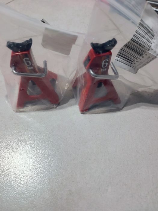 Mini kobyłki zabawkowe.