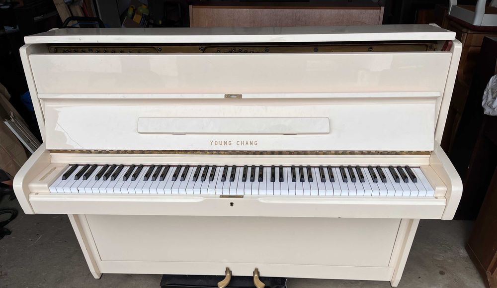 Piękne pianina Weinbach,Fazer,Schimmel.YoungChang