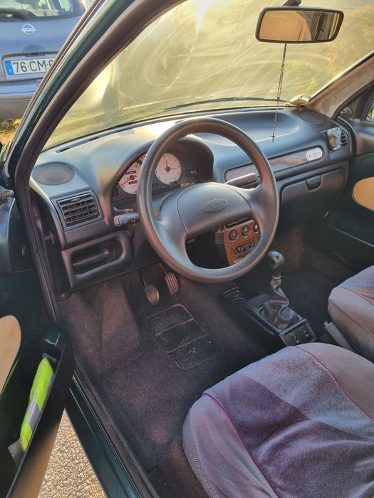 Vendo carro sem carta