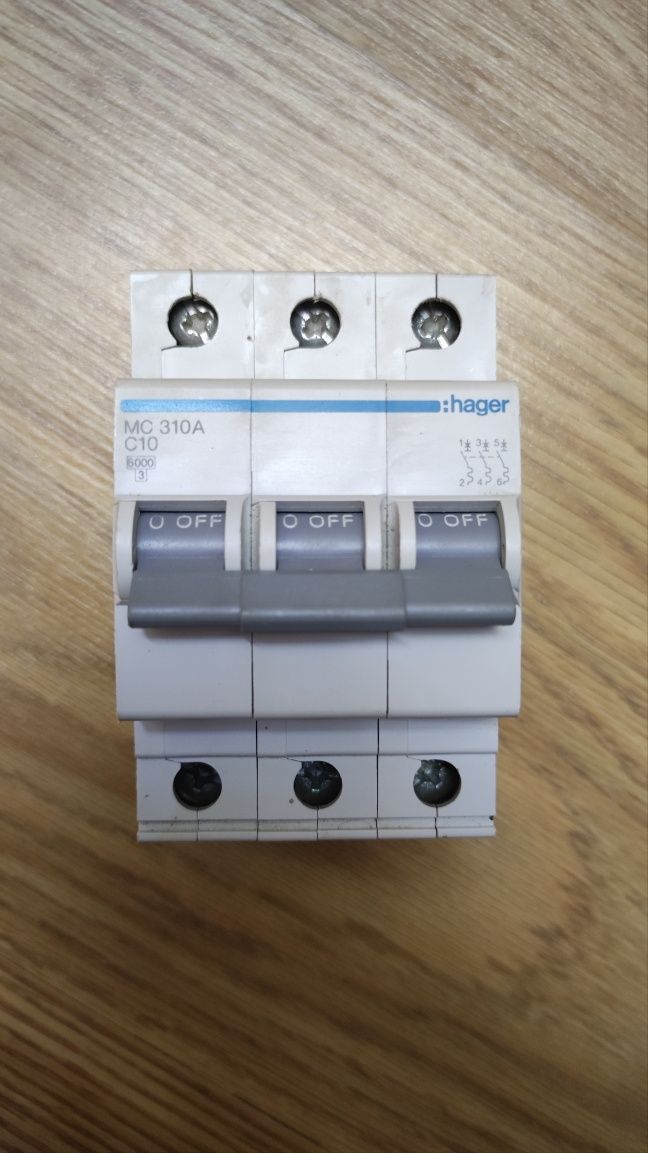 Trójfazowy wyłącznik nadprądowy (MCB) Hager, MC310A C10