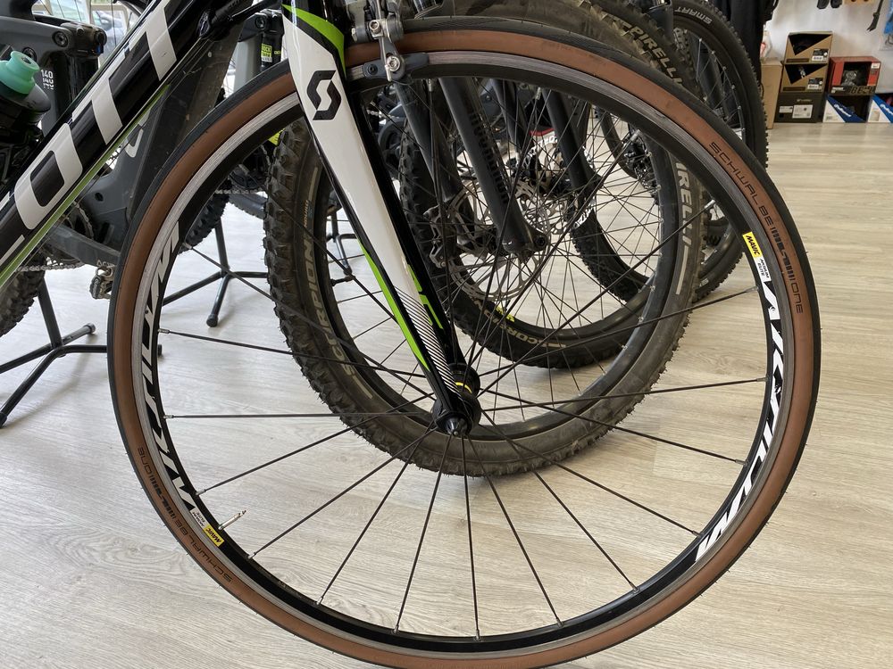 Rodas Mavic Aksium