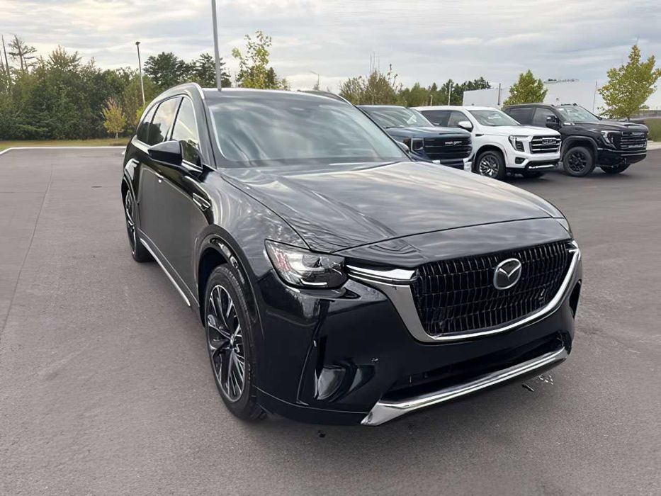 Mazda CX-90      2024