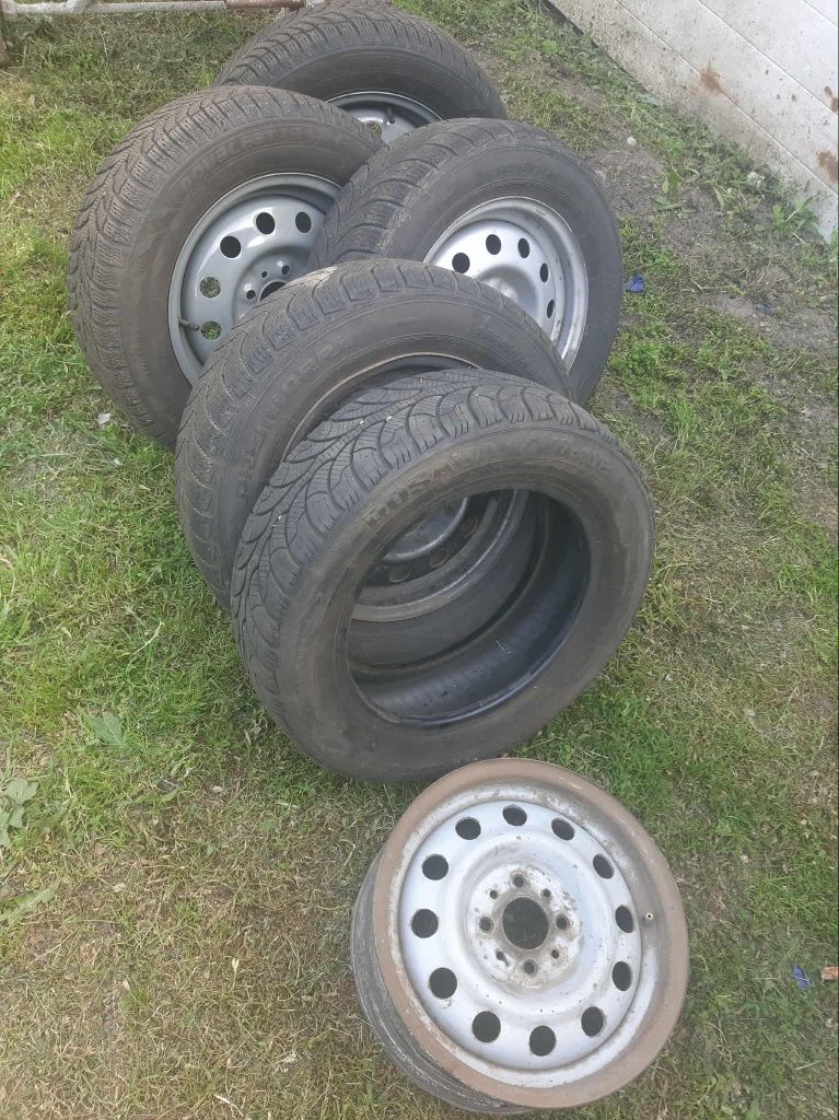 Продам резину с дисками R 14 приору