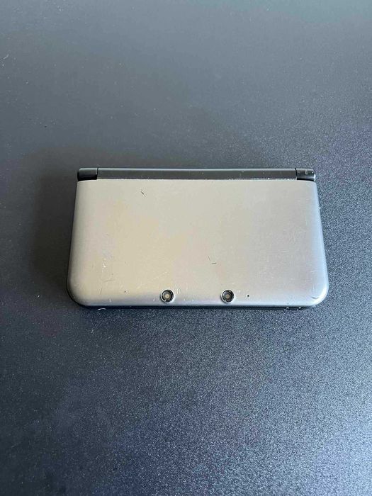 Nintendo 3DS XL Cinza com 100+ Jogos