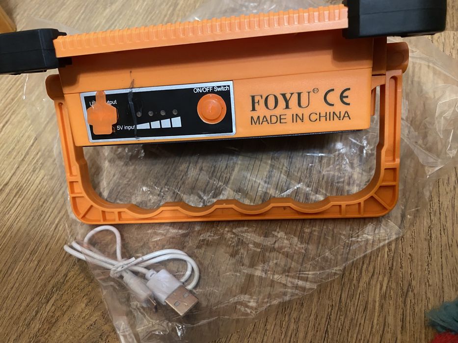 светильник FOYU FO-TA162 30W + power bank  с солнечной панелью