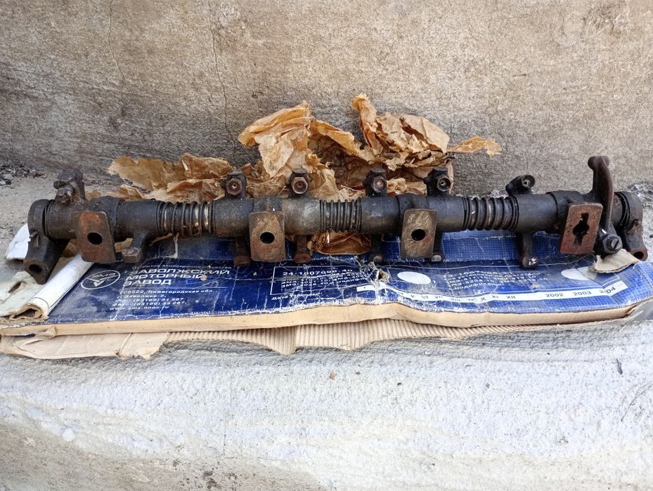 Запчастини на Волгу Ось з коромислом