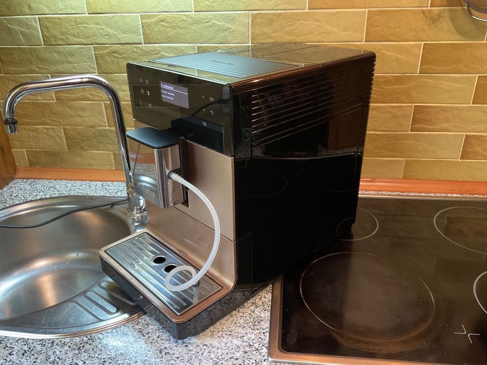Автоматична кавоварка кофемашинка Miele CM 5500 кофеварка Gold Edition