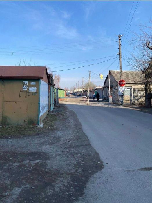 Продаю гараж жданівський по вул. Металургів