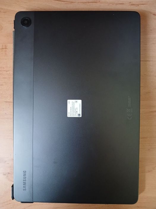 Продам вживаний  планшет SAMSUNG  Tab A9+ в хорошому  стані.