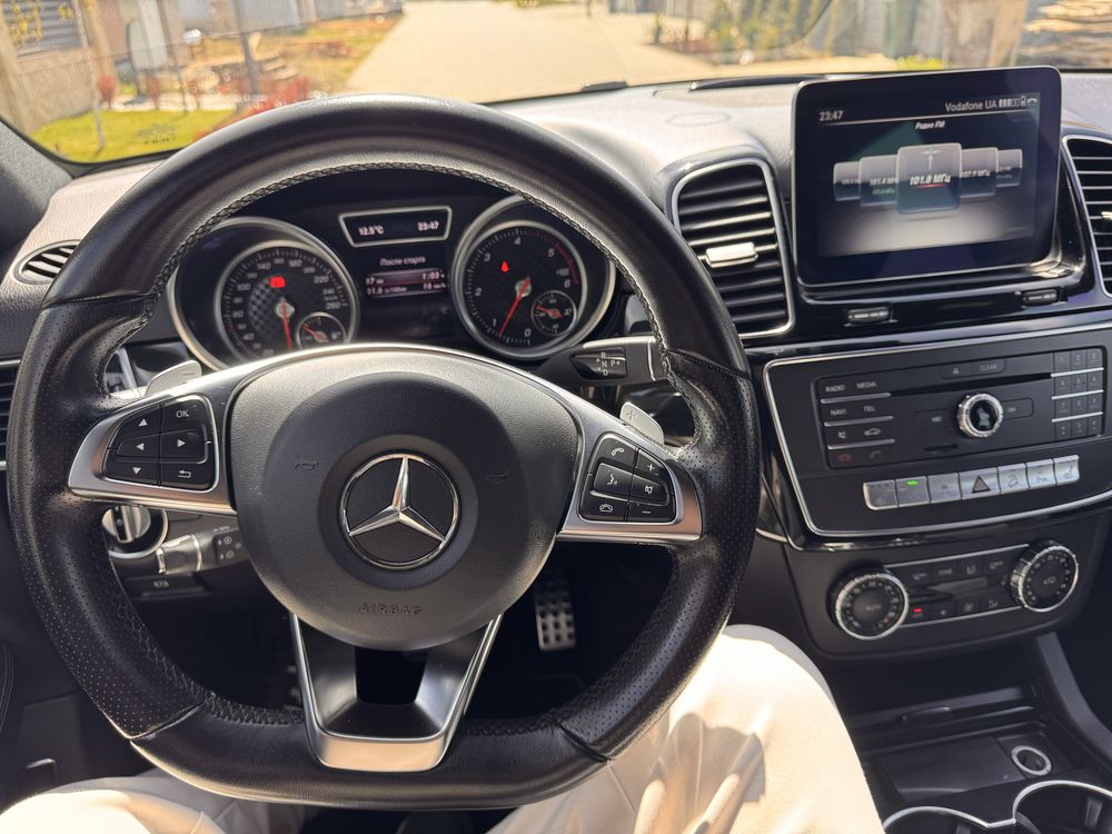 Продаю Мерседес GLE, официальный