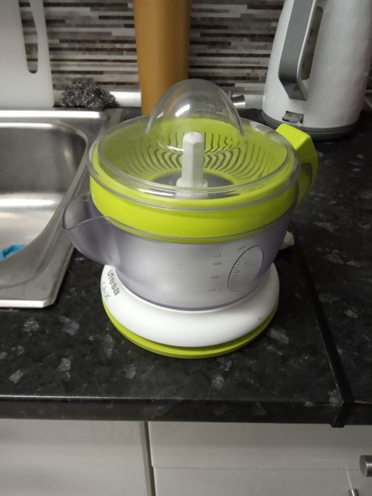 Espremedora de citrinos