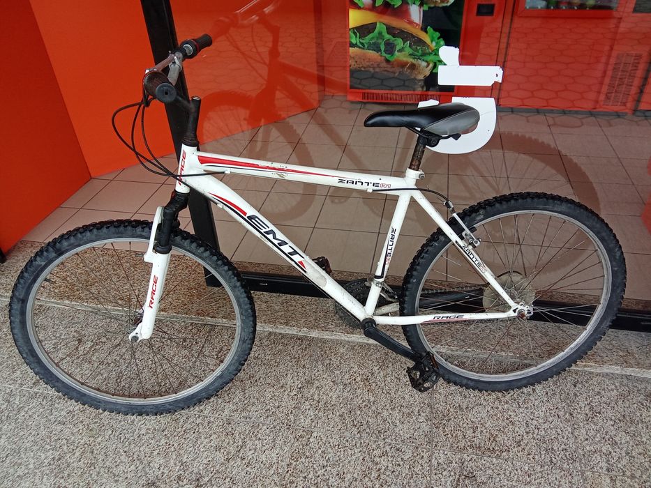 Bicicleta EMT blanca