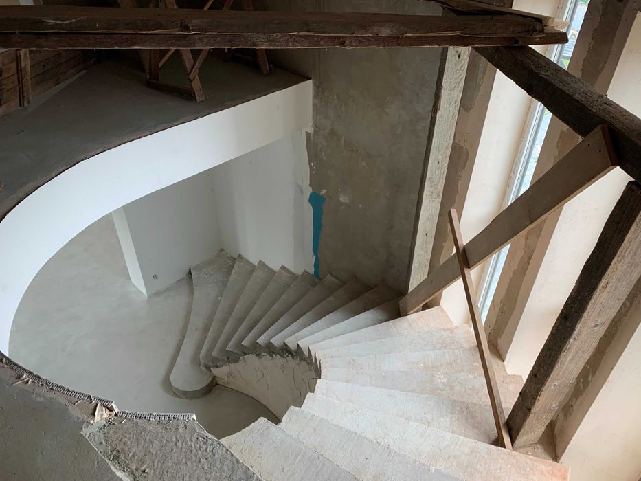 Продам будинок в Мукачево в р-н Росвигово  400 $ за кв м