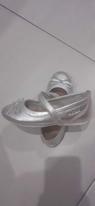 Geox sabrinas menina prateadas