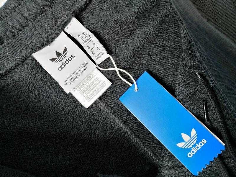 Мужские новые Шорти Adidas 3-Stripes Shorts Originals