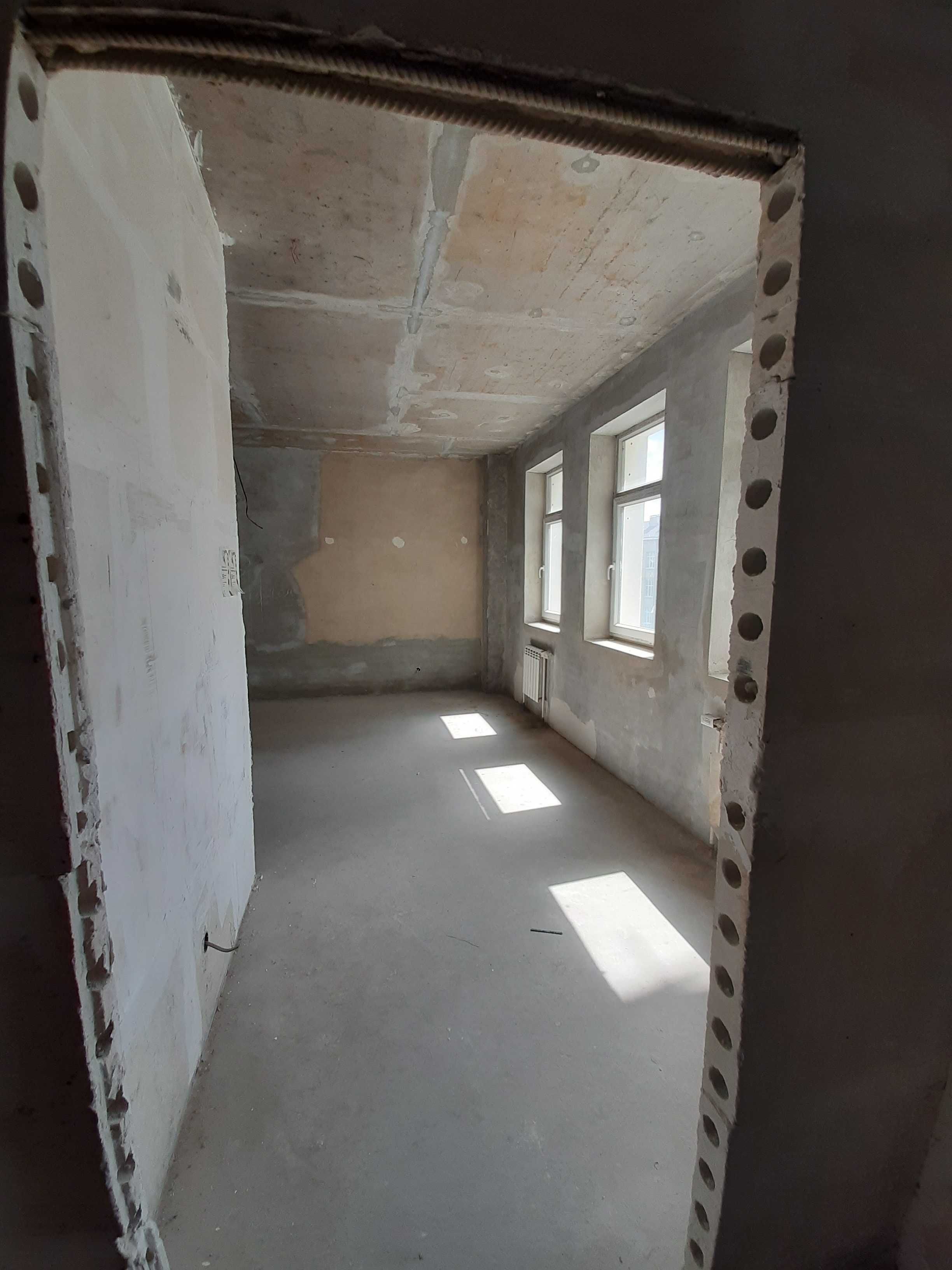 3к. Клубний будинок, центр міста. 136м2. Олександра Кониського 46/11