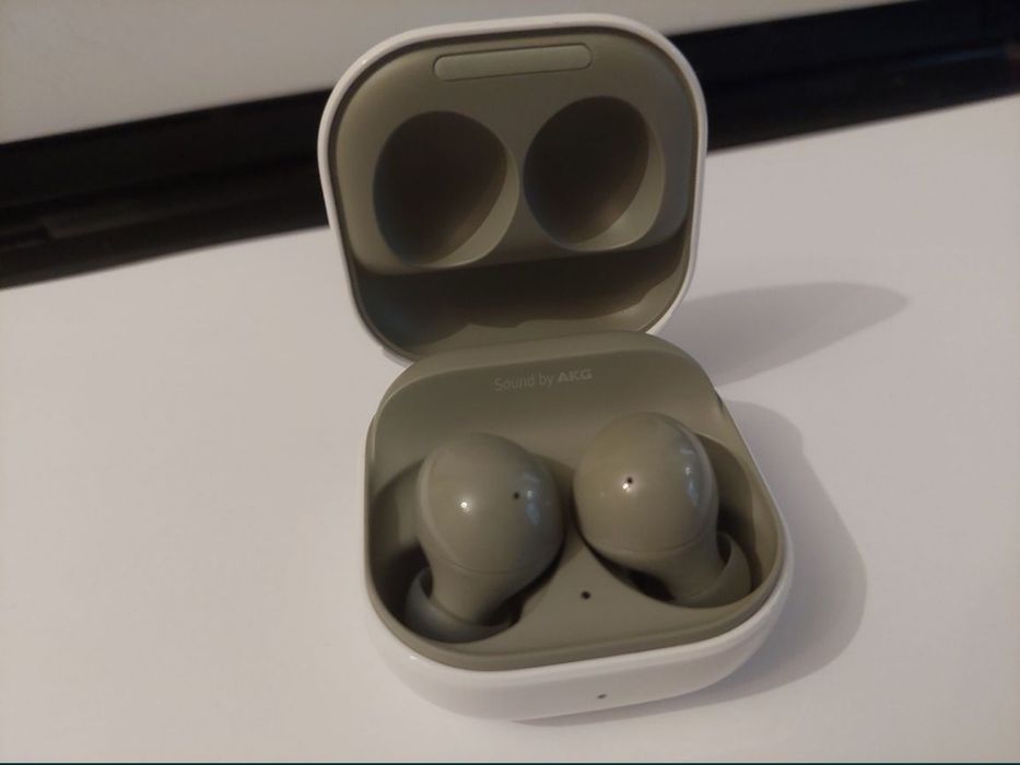 Беспроводные наушники