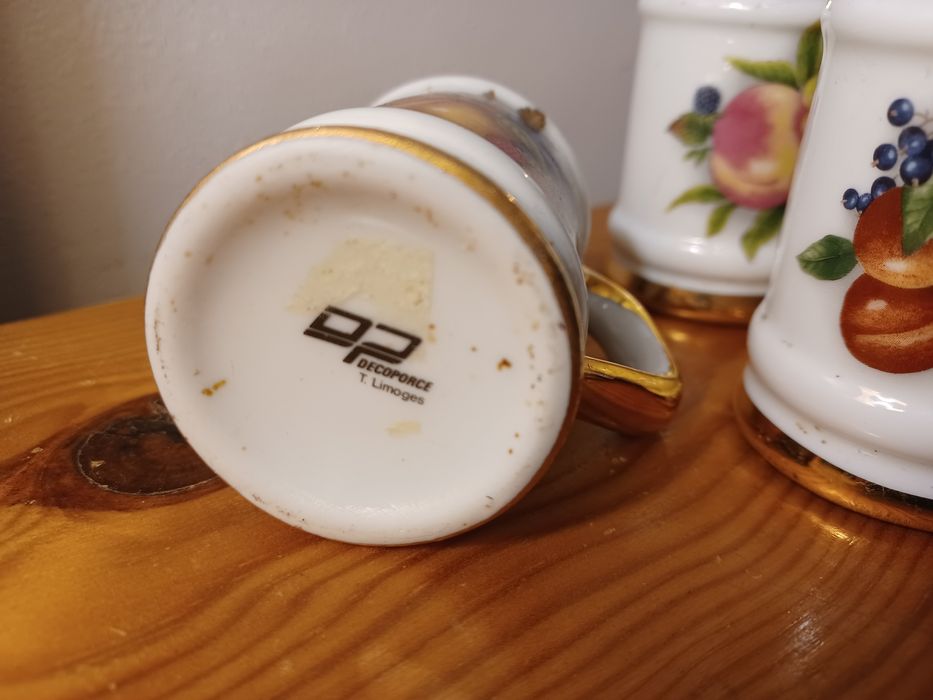 Chávenas miniatura decorativas porcelana Limoges