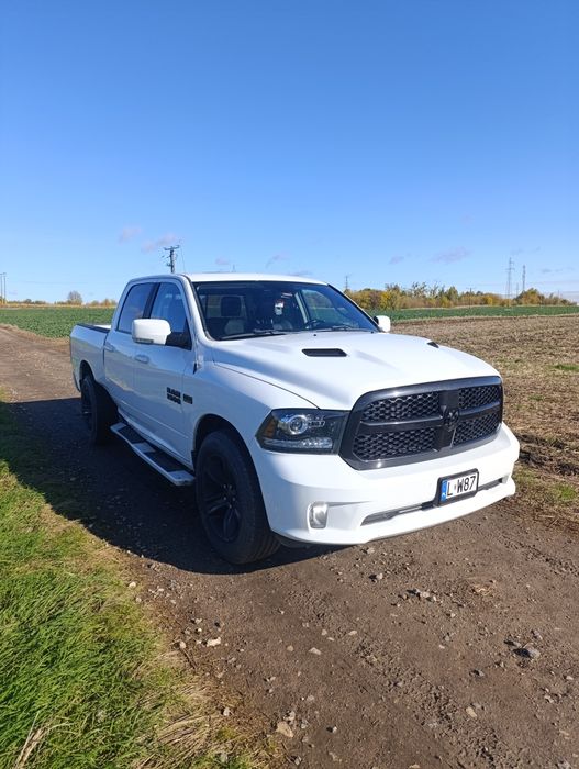 Dodge Ram 1500 5.7 HEMI 2017 SPOR.