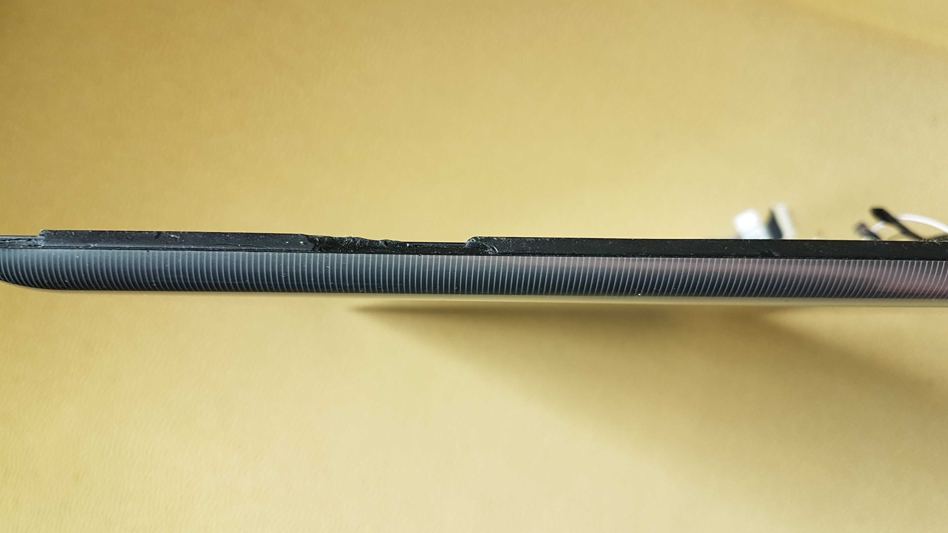 Toshiba Satellite L50T-A klapa matryca dotykowa kompletna z zawiasami