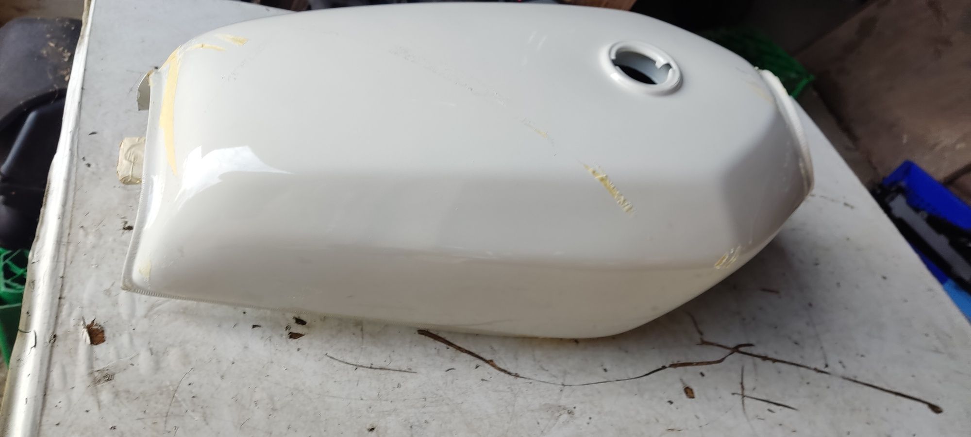 Bak zbiornik scrambler custom korek kranik kluczyki