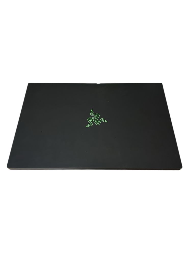 Razer Blade i7-9750H/RTX 2080 8gb/32gb ddr4/1TB ssd/Full HD 240Hz