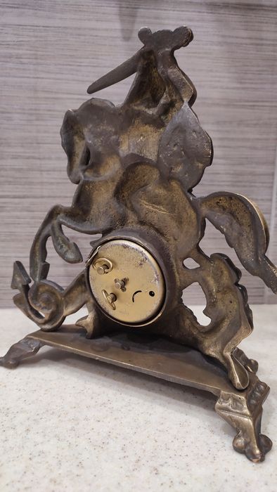 Zegar Św Jerzy Mosiądz.