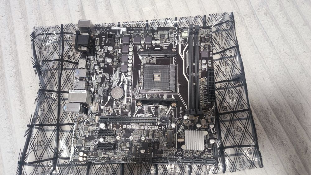 Материнська плата Asus A320m-k