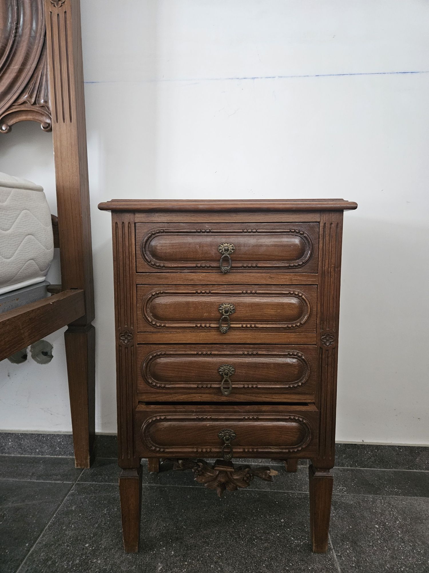 Mobilia completa de quarto D.Maria