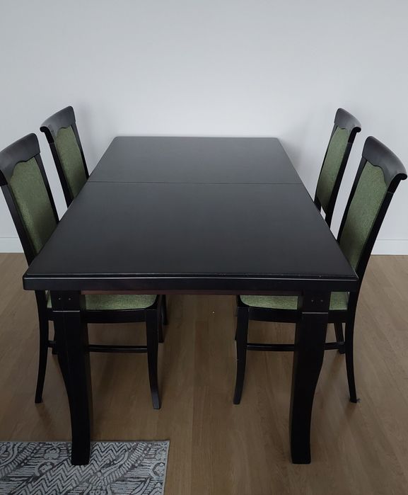 Stół rozkładany drewniany z krzesłami 6szt.