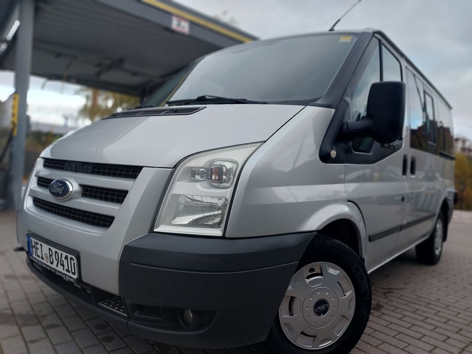 Ładny FORD TRANSIT TOURNEO * 9 osób * Kliamtyzacja po całości