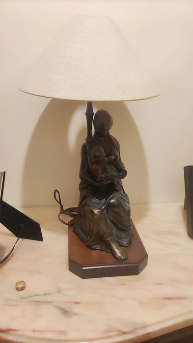 Vendo mobília antiga