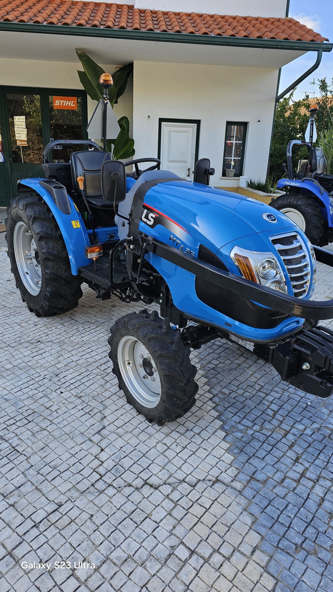 Tractor LS MT3. 35cv