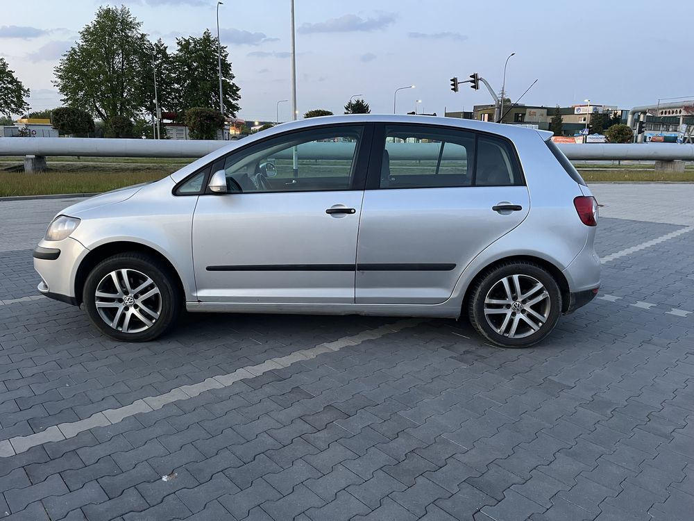 Golf Plus 2006 1.9 TDI 105KM BXE sprawna klima hak alusy