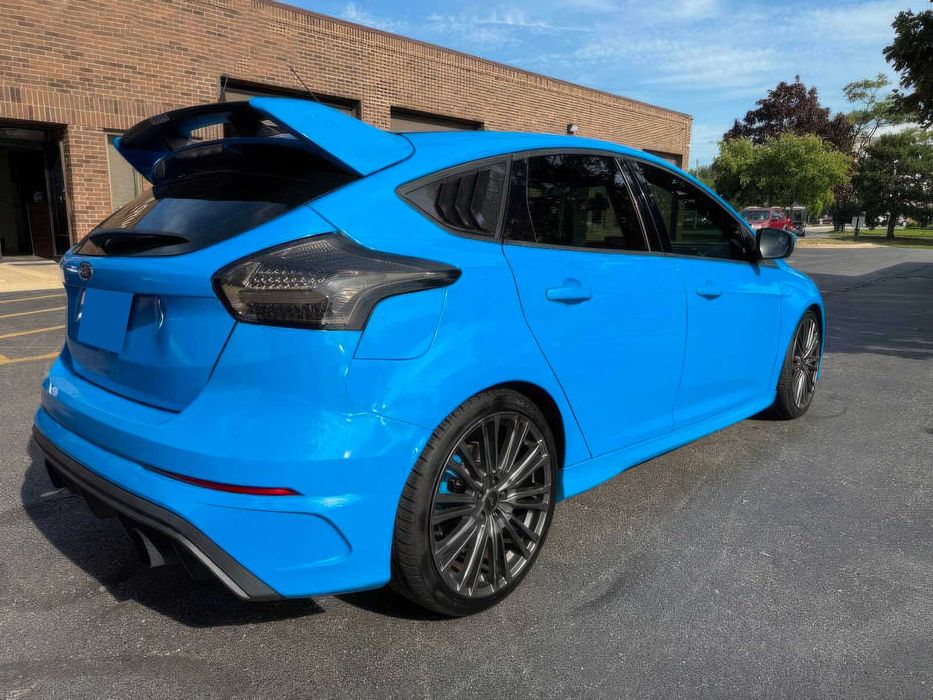 Ford Focus RS      2017