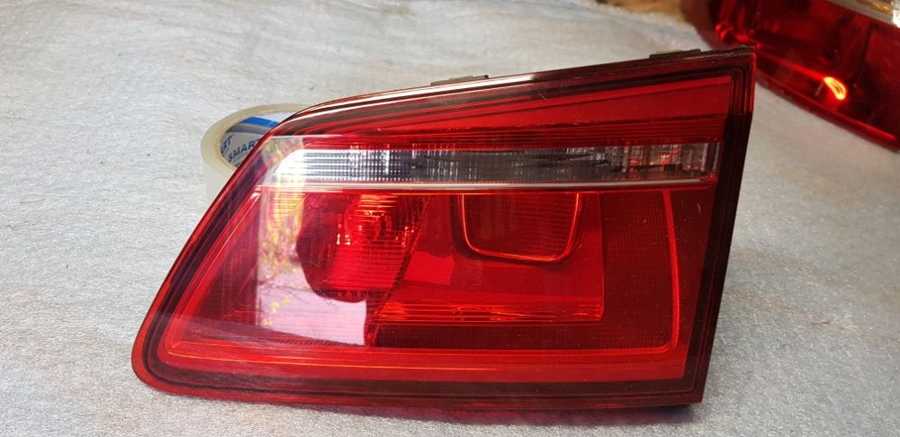 lampa tył VW Golf 7 Sportsvan 510