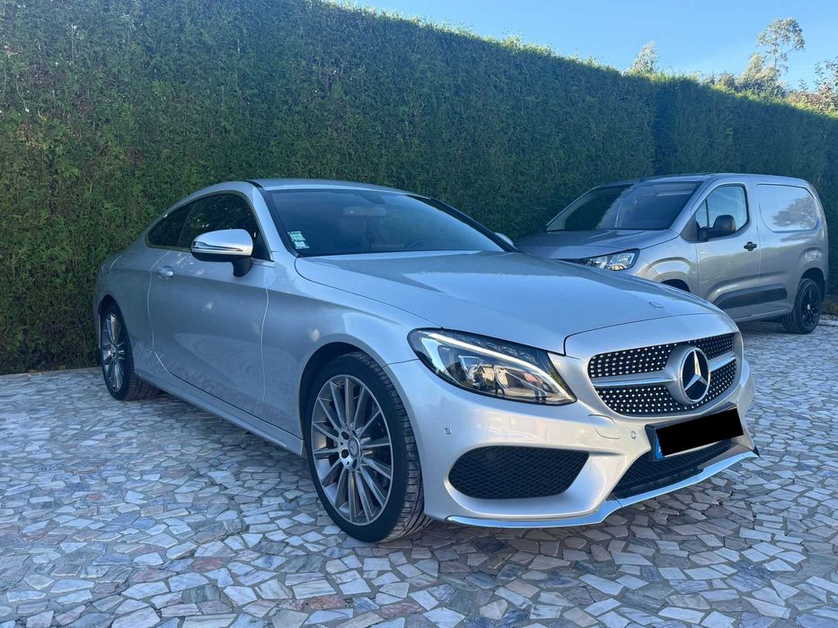Mercedes-Benz C220 Coupé AMG Line