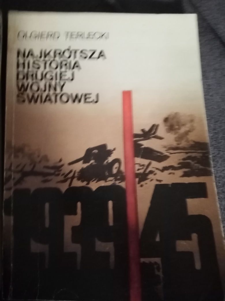 Zestaw rzadkich książek historycznych