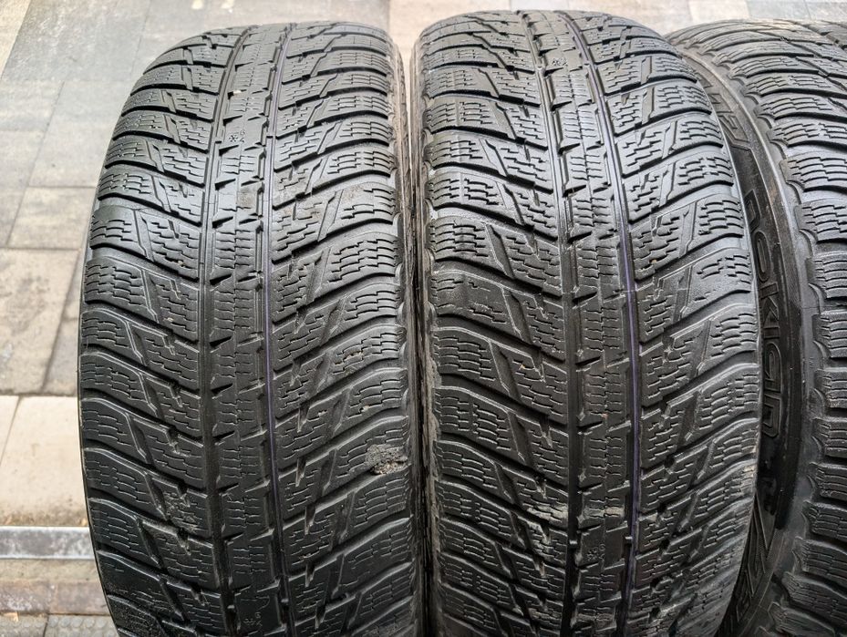 Зимняя резина 235/55 R20 Nokian