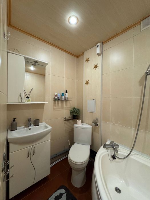 Здам подобово двокімнатну квартиру