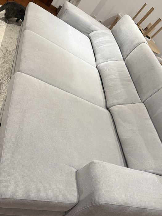 Sofá chaise-longue cinza KEEN