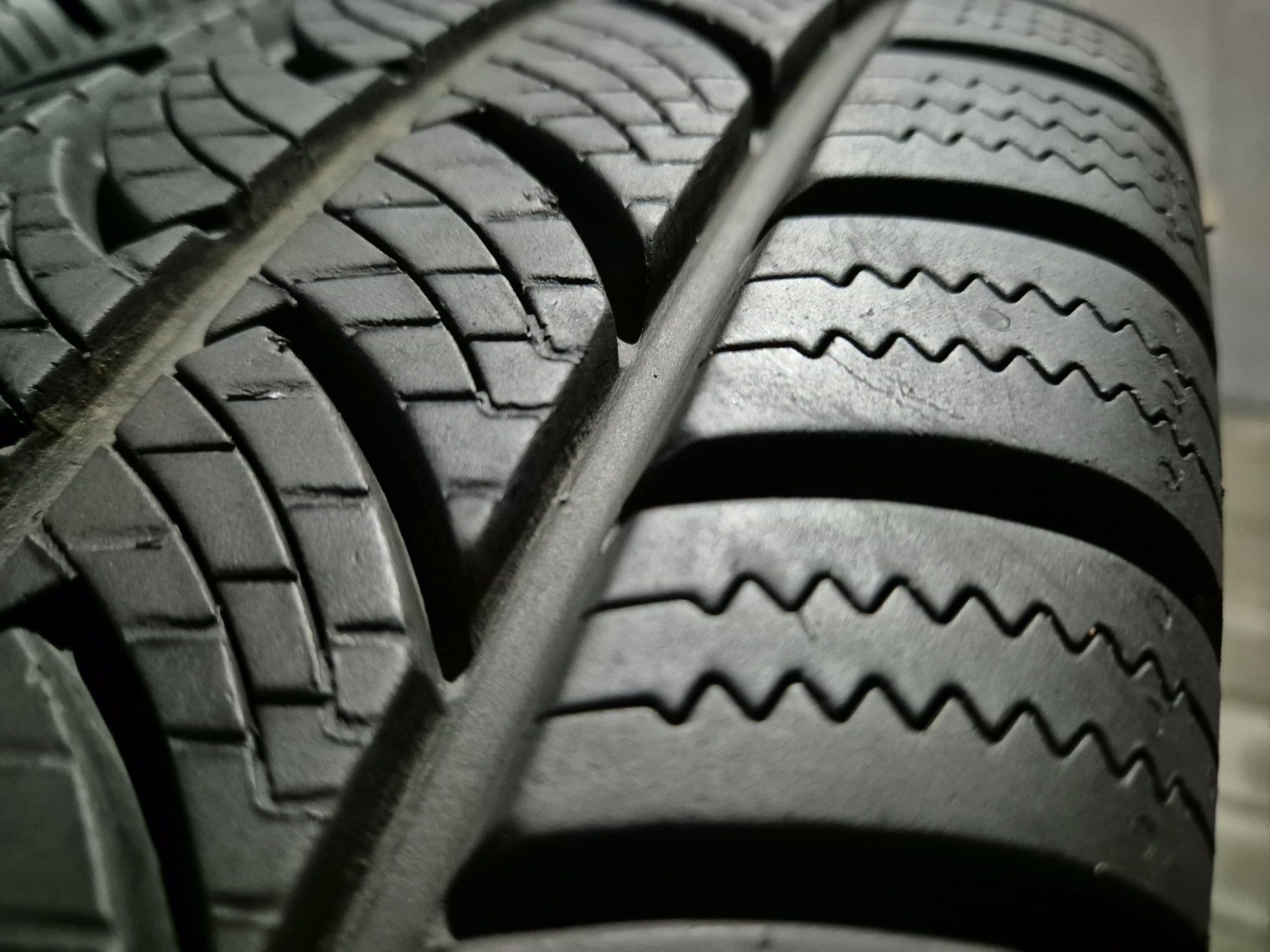 205/75/16C Continental Vanco Winter 2  9mm