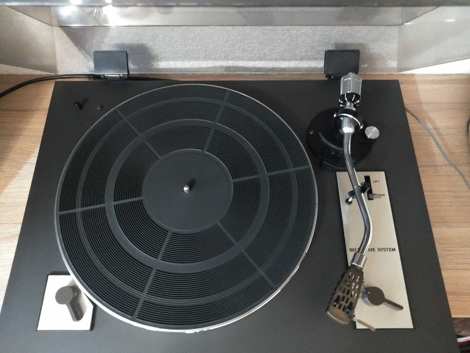 ITT HiFi 8010 програвач вінілу