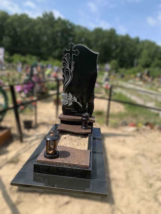 Пам'ятники з граніту