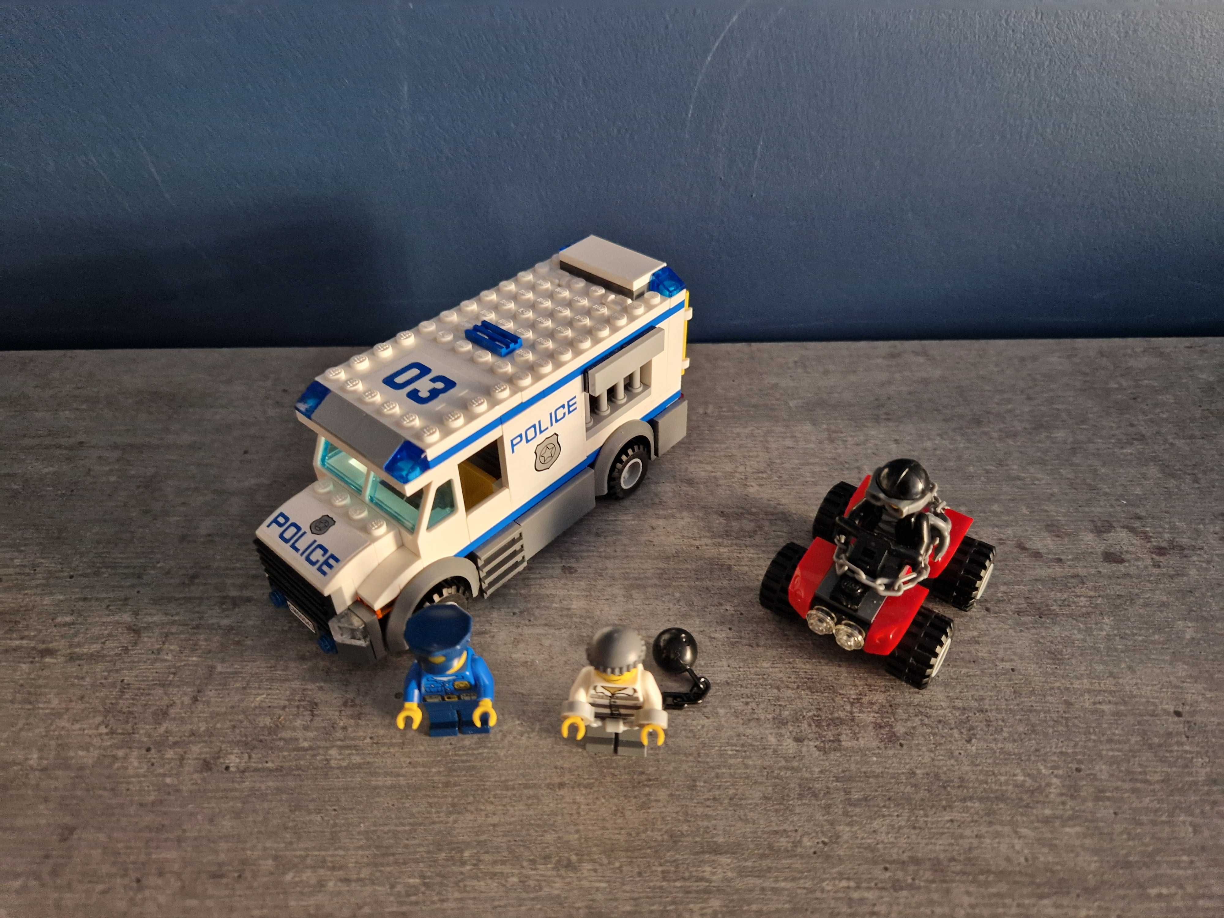 Klocki LEGO City 60043 Policja jak na zdjęciach.