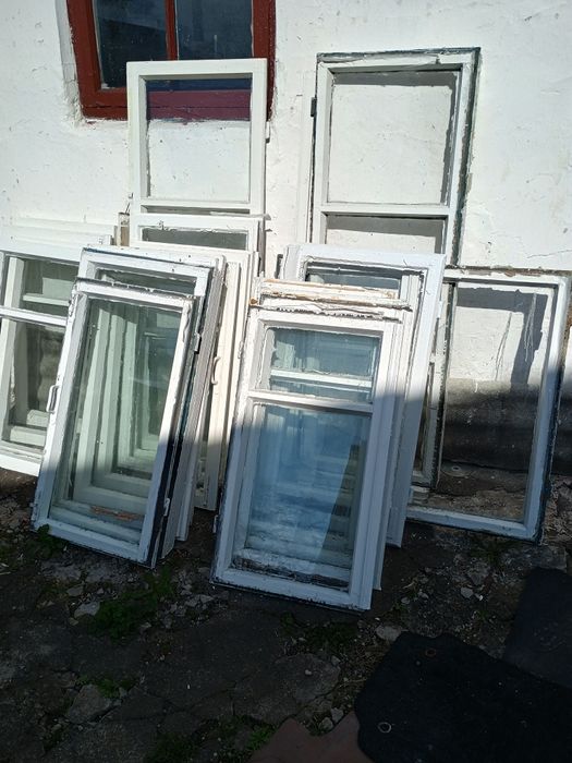 Вікна дерев'яні крепкі