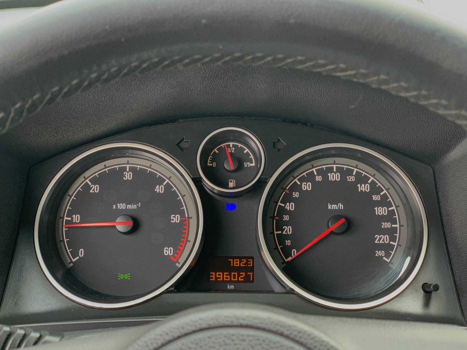 Opel Zafira 2011 1.7 дизель