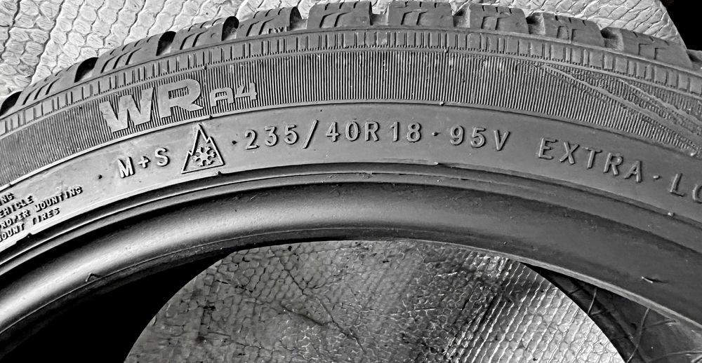 Шини Б/в 235.40.18 пара Nokian